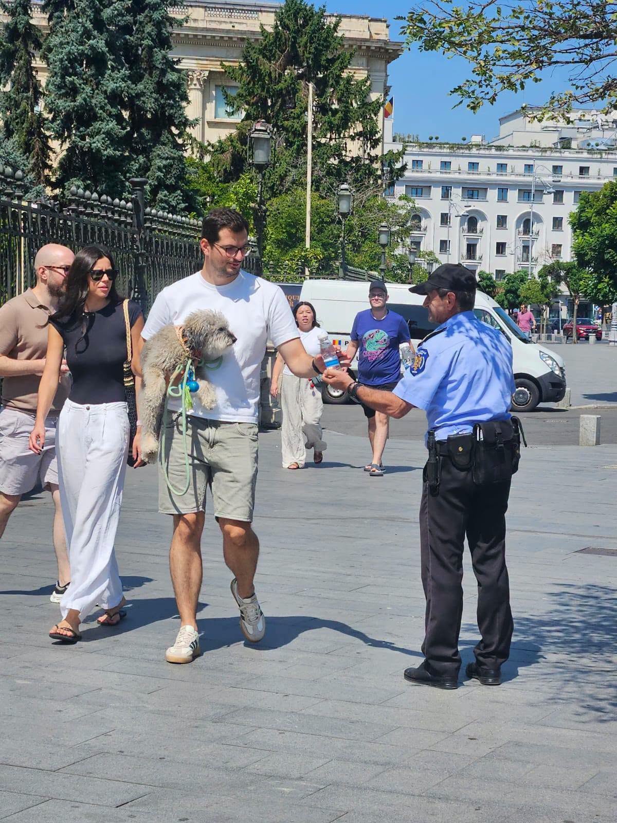 Împărțim apă cetățenilor, când e caniculă
