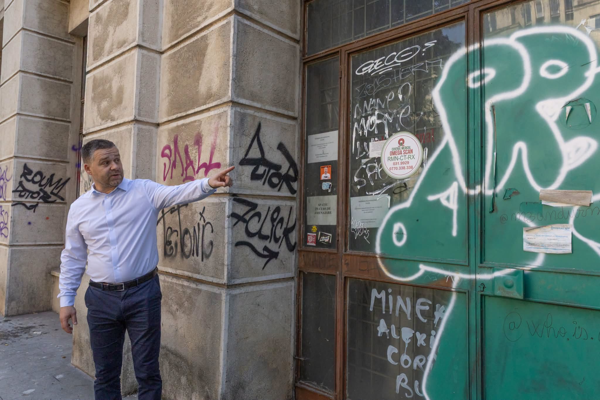 Primarul General, Ciprian Ciucu, a dispus măsuri după ce a identificat graffiti pe ziduri